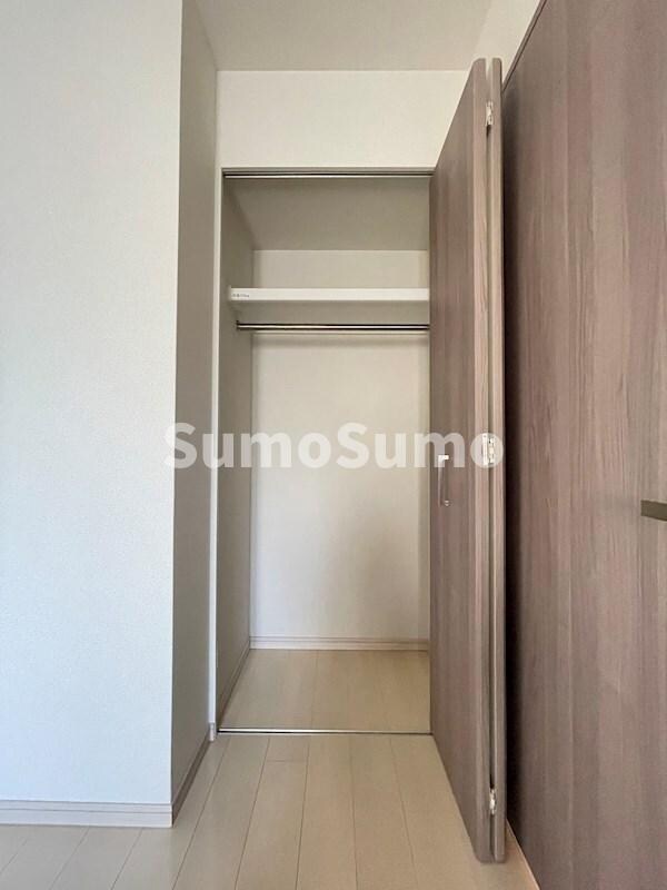 物件内観写真10　(たっぷりとした収納スペースです)