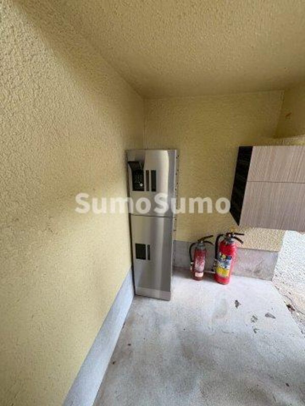 ロビー・ラウンジ(ゆとりのあるロビーです)