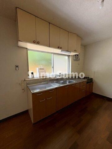 物件内観写真17　(コンパクトなキッチンで掃除もラクラク)