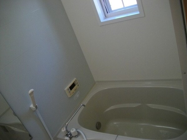 浴室(お風呂で日々の疲れを落としましょう)