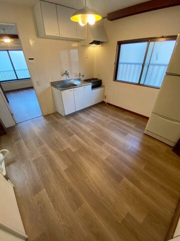 物件内観写真7　(ゆったり過ごせるリビングです)