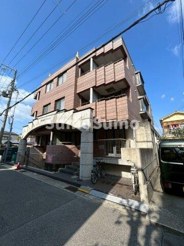 物件外観写真1　(外観も気になるポイント)