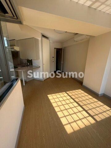 物件内観写真5　(ゆったり過ごせるリビングです)