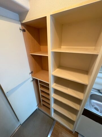 物件内観写真19　(十分な収納スペースがあります)