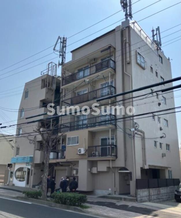 物件外観写真1　(外観も気になるポイント)