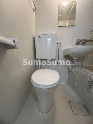 物件内観写真4　(コンパクトで使いやすいトイレです)