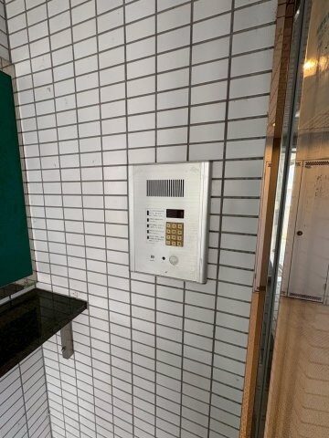 物件内観写真22　(きれいな玄関です)