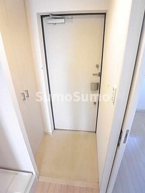 物件内観写真5　(毎日通る玄関はこちらです)