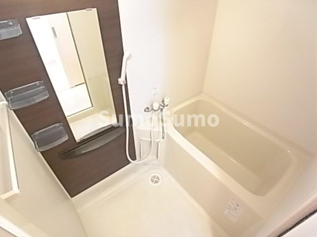 物件内観写真9　(きれいなお風呂です)