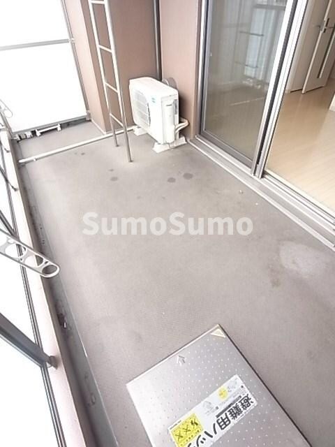 物件内観写真10　(広々としたバルコニーです)