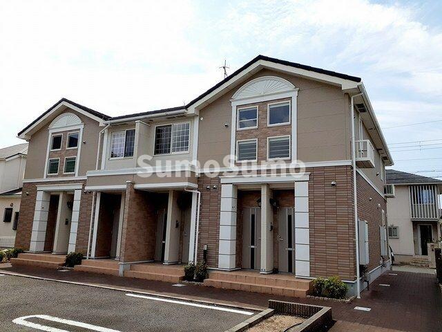 物件外観写真1　(外観もきれいです)