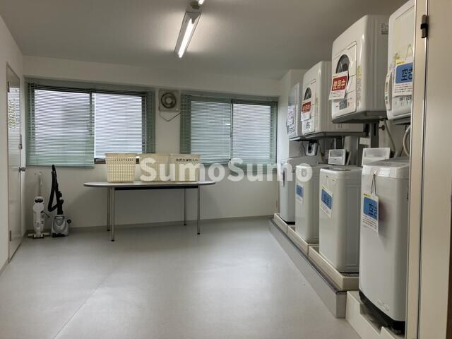 物件内観写真10　(ランドリー室 )