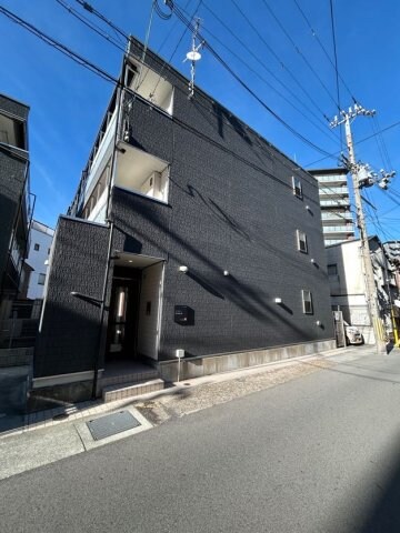 物件外観写真1　(きれいな外観です)