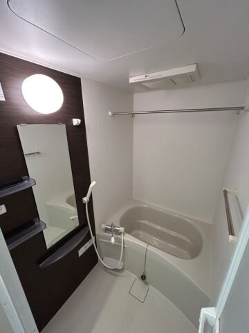 物件内観写真6　(お風呂です)