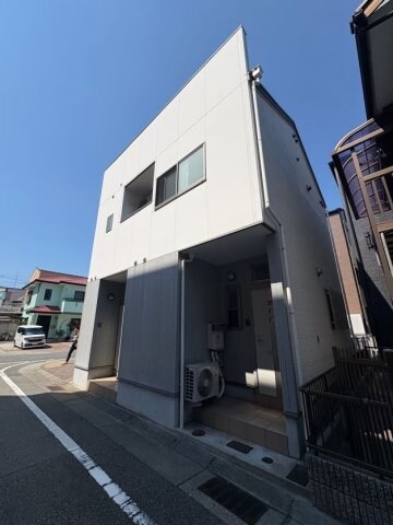 物件外観写真2　(建物外観を気になさる方へ、見た目の良い物件です)