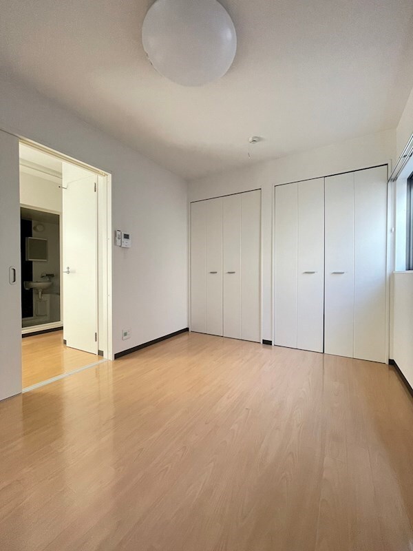 物件内観写真4　(おしゃれなリビングです)