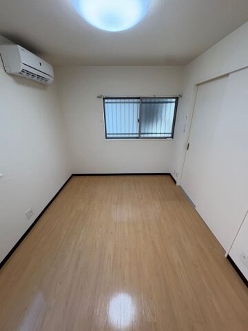 物件内観写真19　(使いやすい居間です)