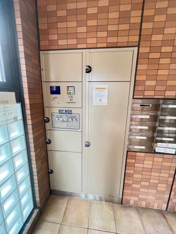 建物設備(便利な宅配ボックス完備♪)