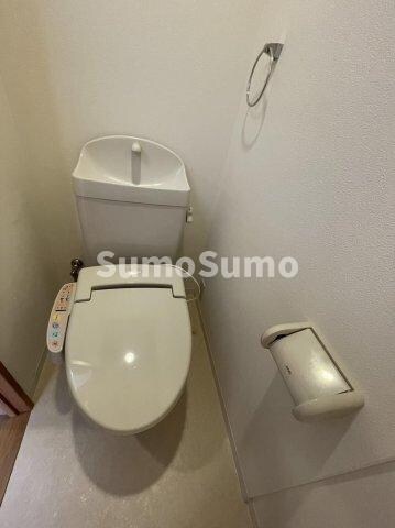 物件内観写真7　(清潔感のあるトイレです)