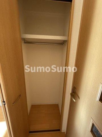 物件内観写真9　(こまごまとしたものを収納できそうですね)