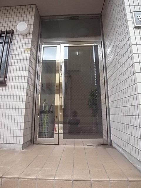 理光マンションの物件外観写真