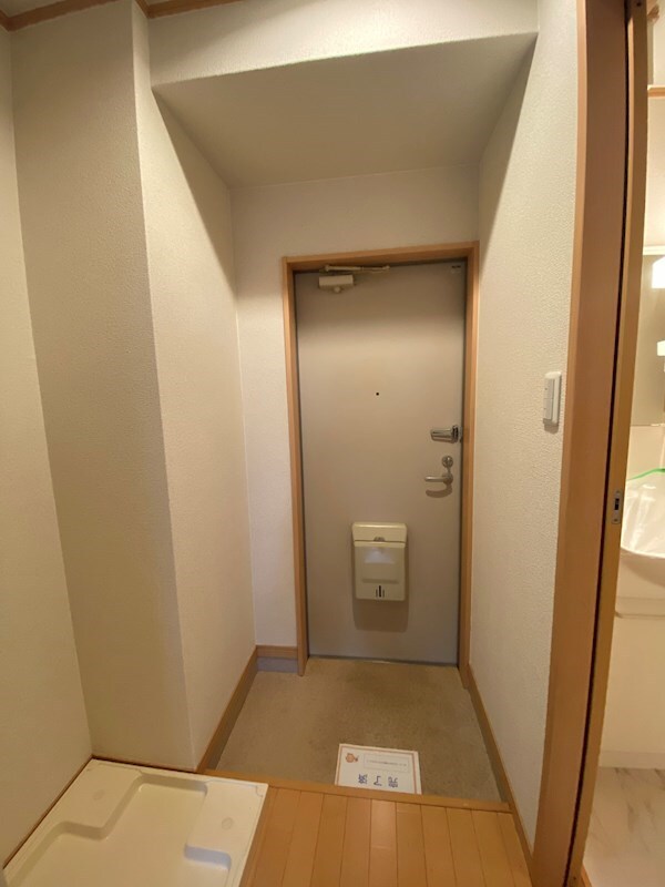 玄関(玄関です)