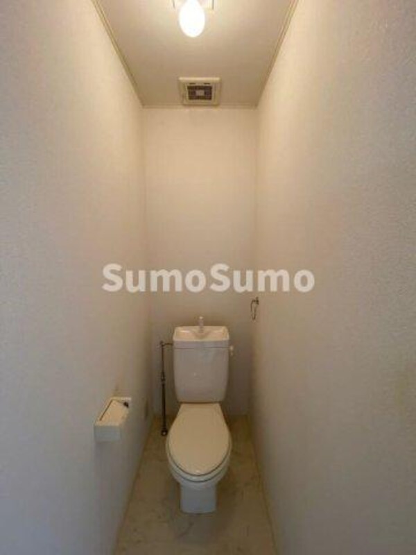 トイレ(清潔感のあるトイレです)
