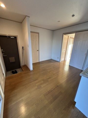 物件内観写真6　(居間です)