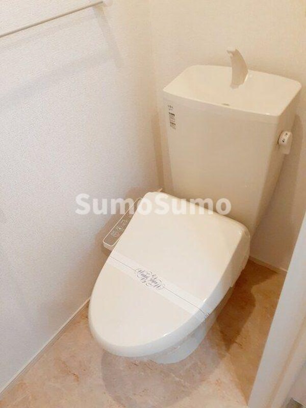 トイレ(シンプルで使いやすいトイレです)