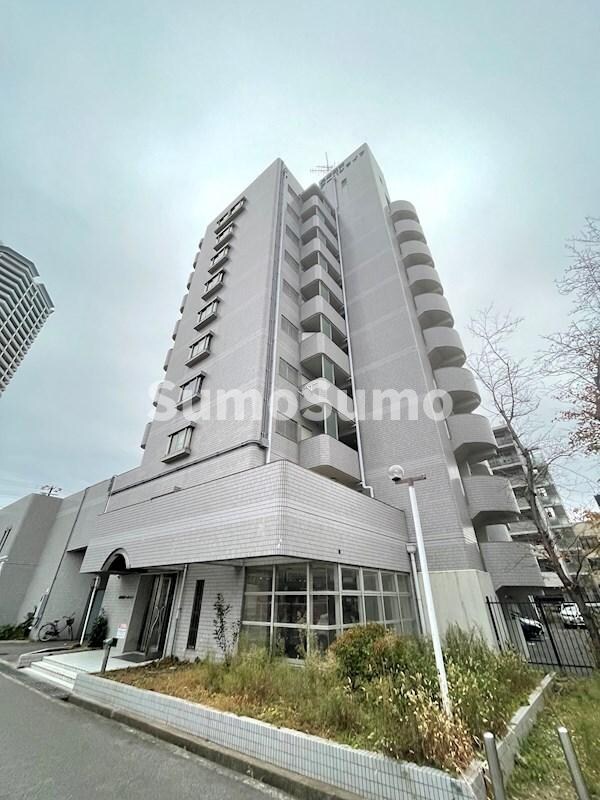 物件外観写真3　(落ち着いた雰囲気の外観です)