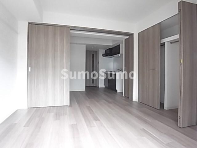 物件内観写真3　(ゆったりとしたリビングです)