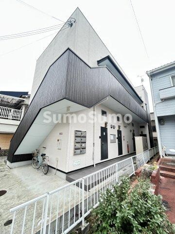 物件外観写真1　(外観もきれいです)