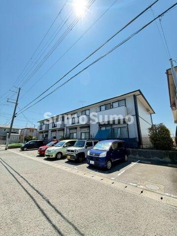 物件外観写真1　(外観も気になるポイント)