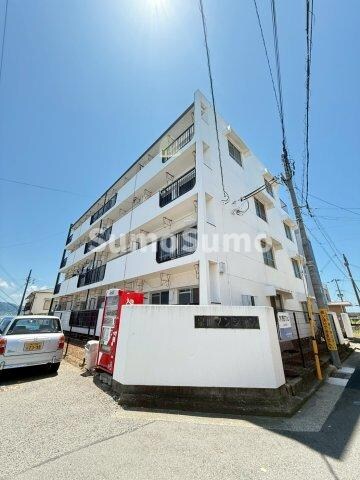 物件外観写真1　(おしゃれな外観です)