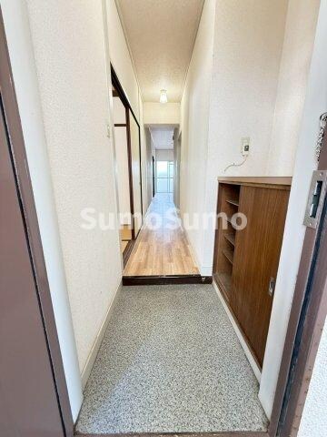 物件内観写真3　(きれいな玄関です)