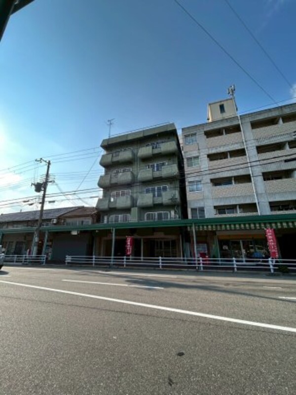 外観(落ち着いた雰囲気の外観です)