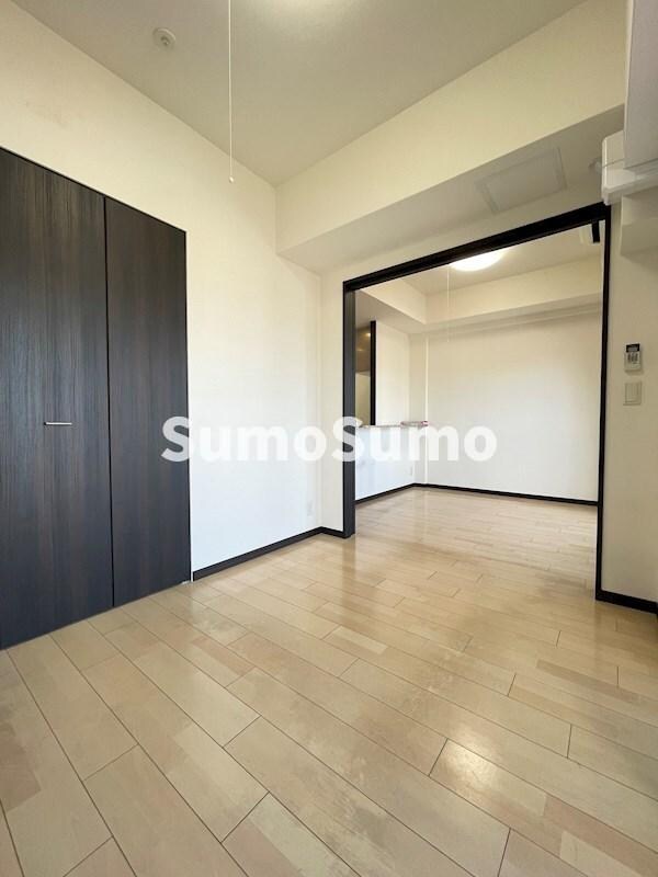 物件内観写真25　(ゆったりとした居間です)