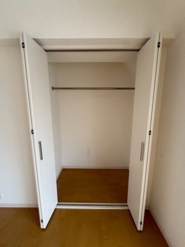 収納(小物を収納するのに便利です)