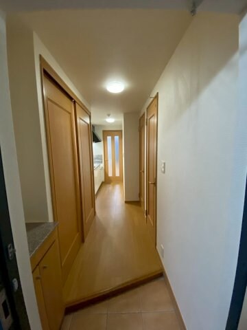 物件内観写真9　(シンプルで使いやすい玄関です)