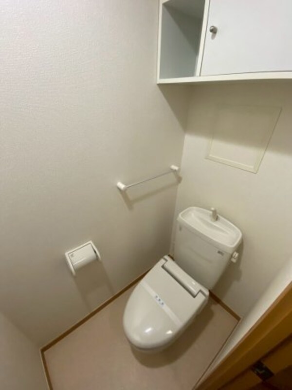 トイレ(ゆったりとした空間のトイレです)