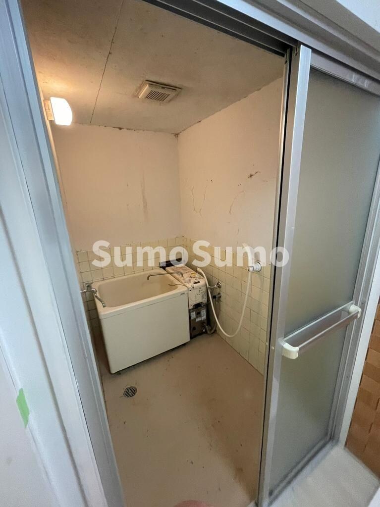 物件内観写真8　(コンパクトで使いやすいお風呂です)