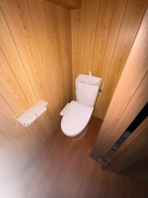 トイレ(ゆったりとした空間のトイレです)