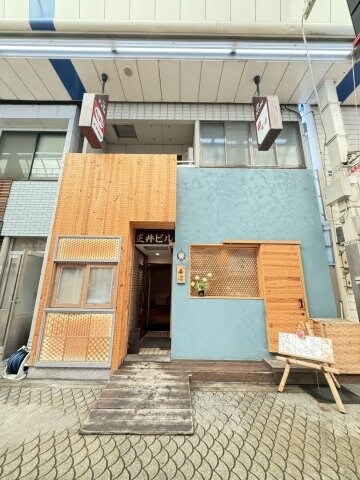 物件外観写真1　(外観もきれいです)