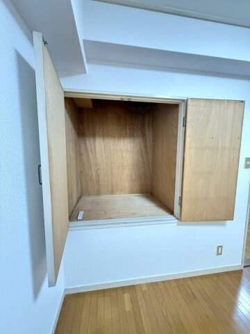 物件内観写真17　(収納スペース豊富です)