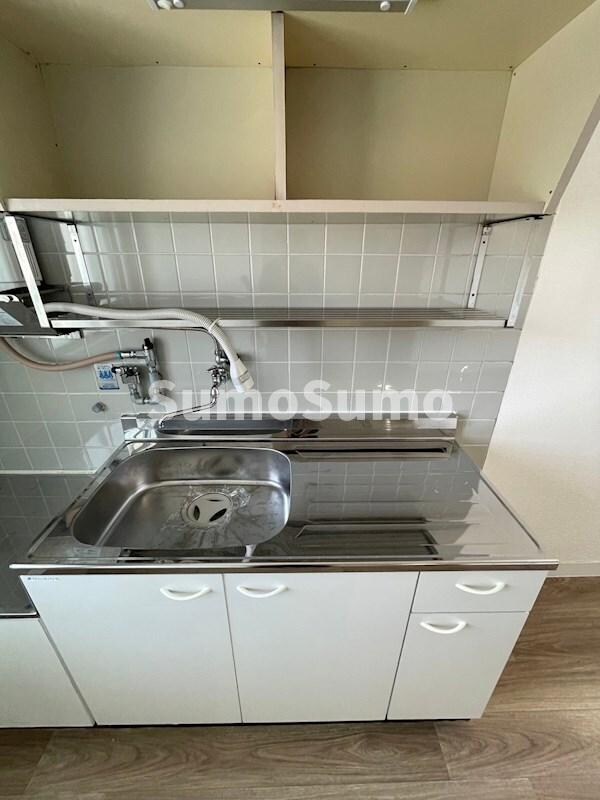 物件内観写真14　(コンパクトなキッチンで掃除もラクラク)