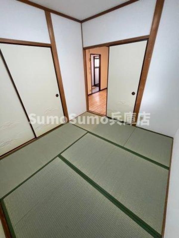 寝室(寝室です)