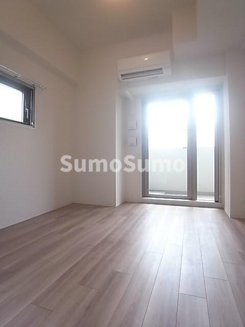 物件内観写真8　(使いやすい居間です)