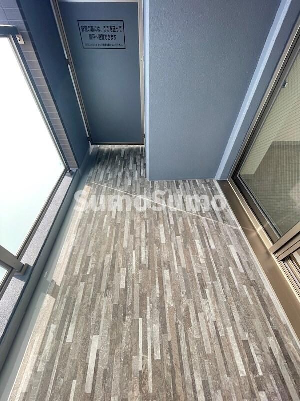 物件内観写真10　(外からの目が気にならないバルコニーで洗濯物が干せます)