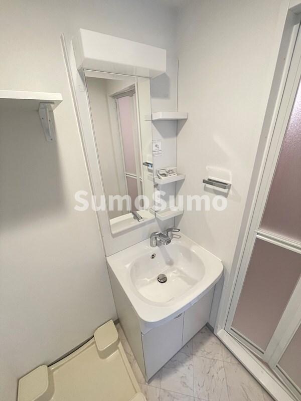 物件内観写真12　(スペースが確保できる洗面所です)