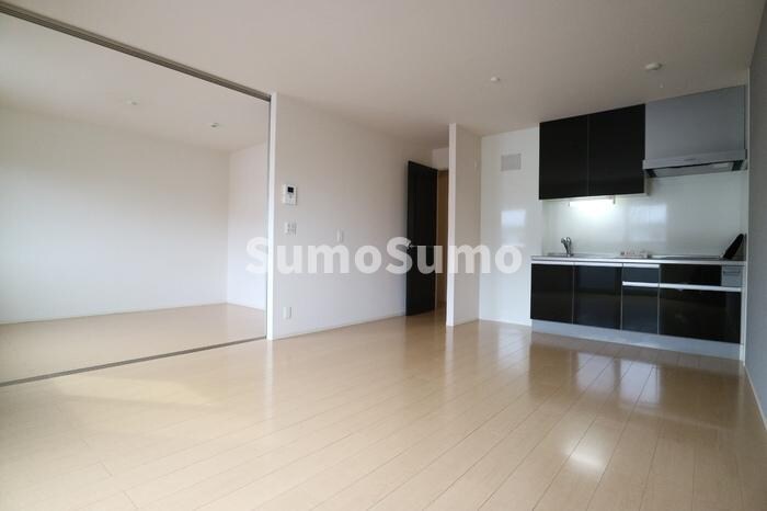 物件内観写真3　(使いやすいリビングです)